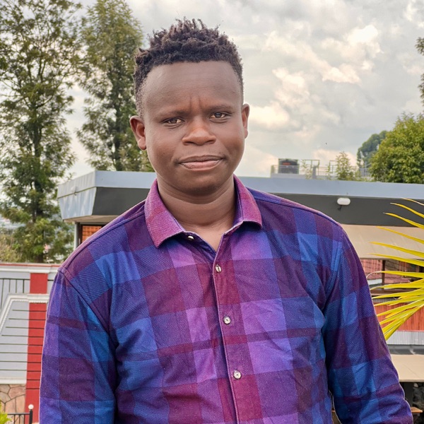 Hon Amos Nyaribo (feat. Password Addi Doctor)