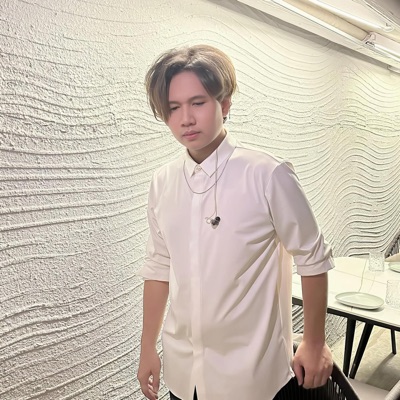 កើតមកដើម្បីតែលួងគេ (Live) - Single