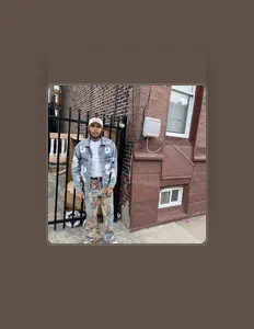 Dengarkan Huncho, tonton video musik, baca bio, lihat tanggal tur & lainnya!