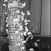 Castillo de Naipes - Single - Calles