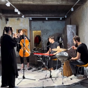 Hi & Bye (feat. Bison Rouge) [Unplugged]