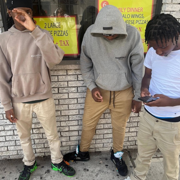 Fashion (feat. B3, Zay, 5iveRackz & Tnb)