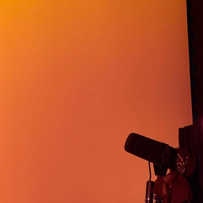 QUE FALTE TODO MENOS LA MUSICA