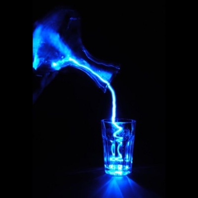 po mi up free (feat. G I T B) - Single