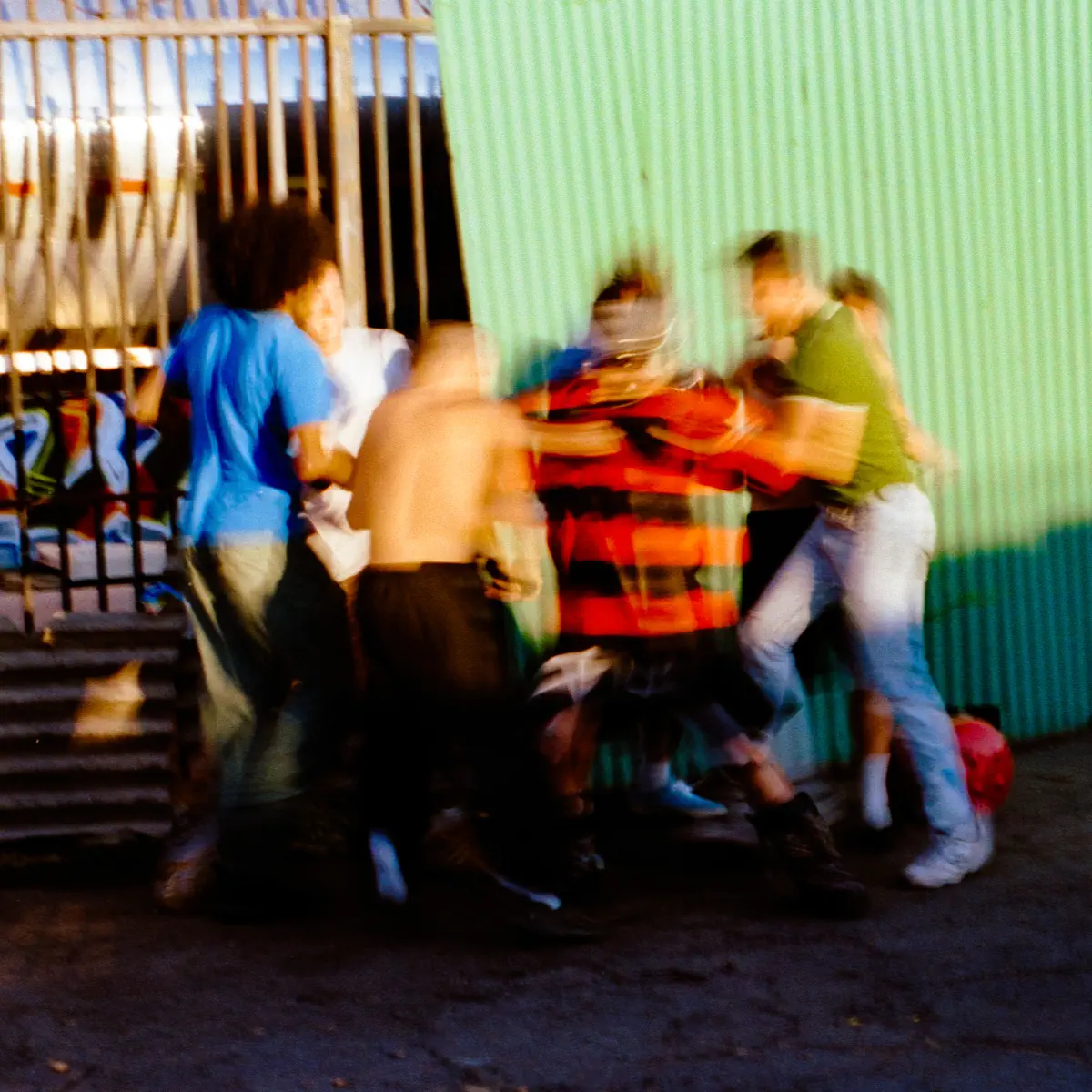 BENEE - Sad Boiii - Single (2024) [iTunes Plus AAC M4A]-新房子