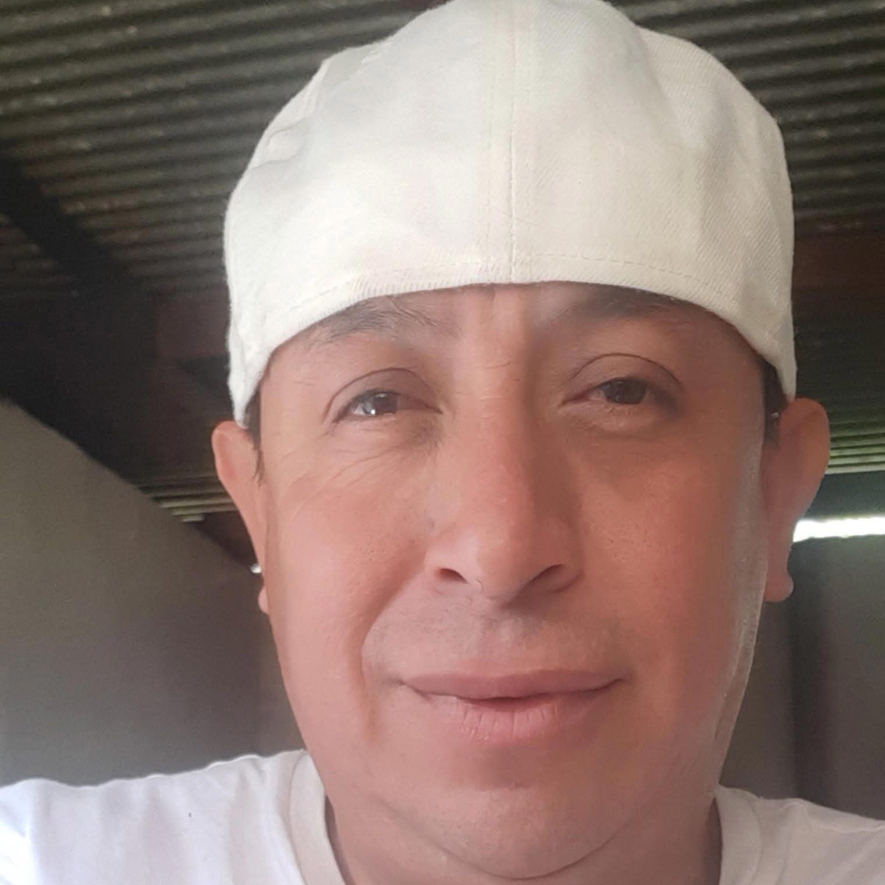 Santo es el Señor - Casa de Oración