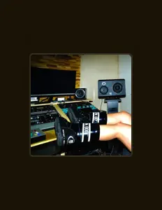 聆聽 Eve La Marka、觀看音樂影片、閱讀小傳、查看巡演日期等！