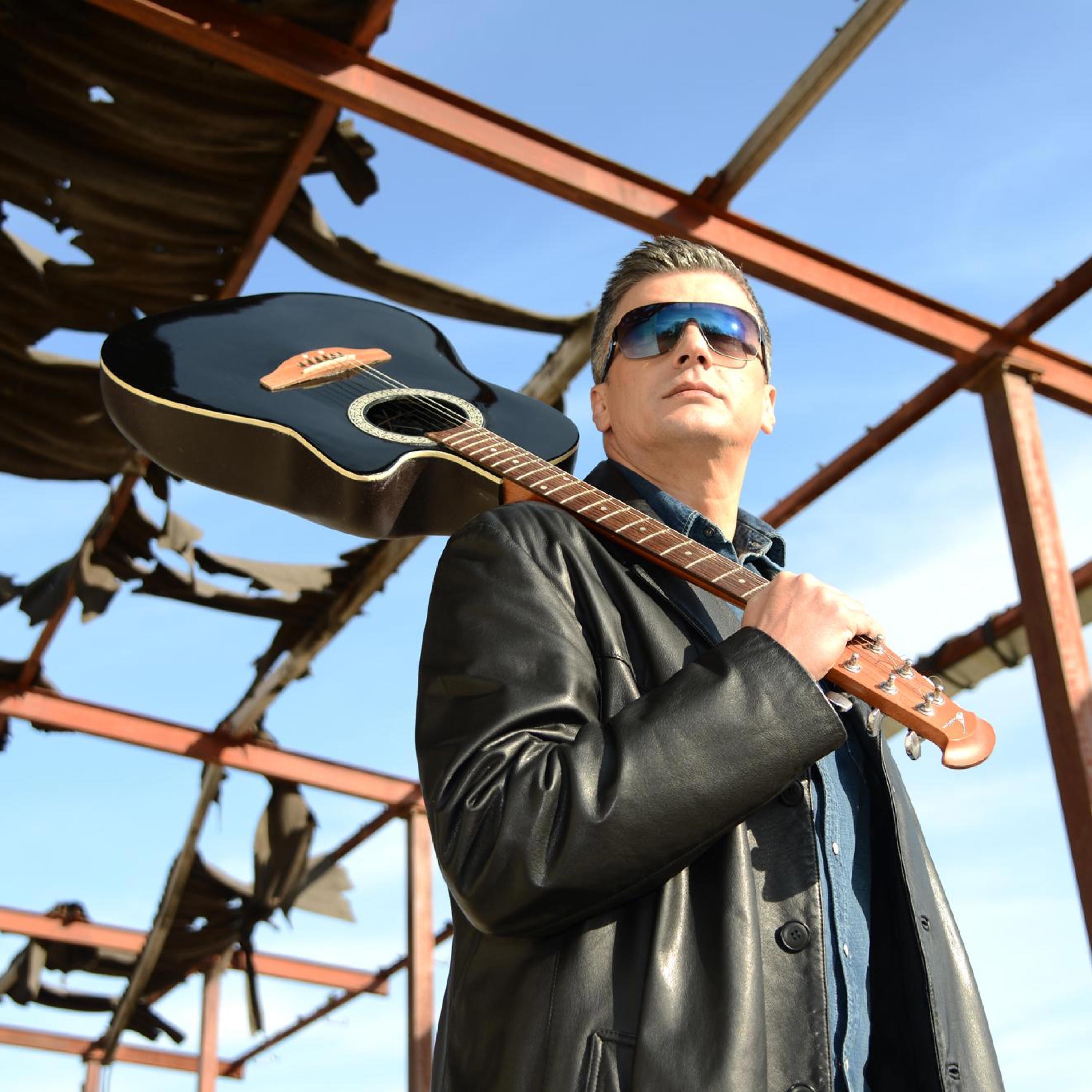 Moja kuća stara - Single