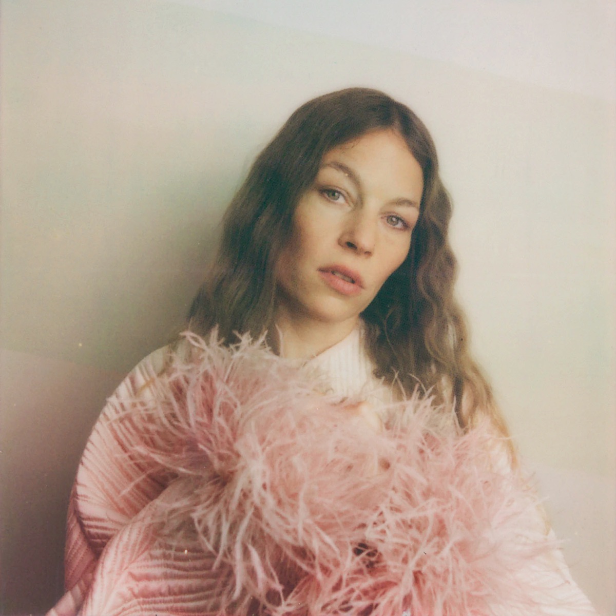 Anna Rossinelli - Heat (2025) [iTunes Plus AAC M4A]-新房子