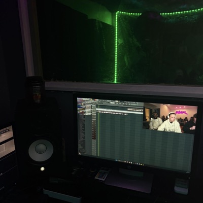 Ripped Jeans (feat. 2gRiah & EmgBloxx) - Single