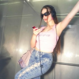 Kisses MARCELINA