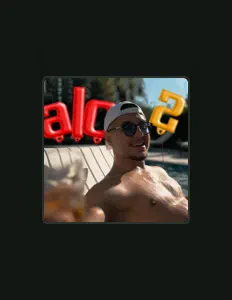 聆聽 Roly、觀看音樂影片、閱讀小傳、查看巡演日期等！