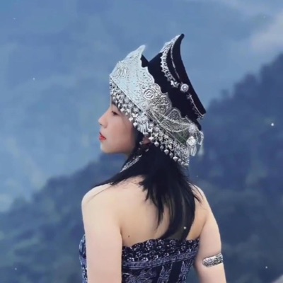 Hmong SPX - Qee Ntsuj Qee Hlauv