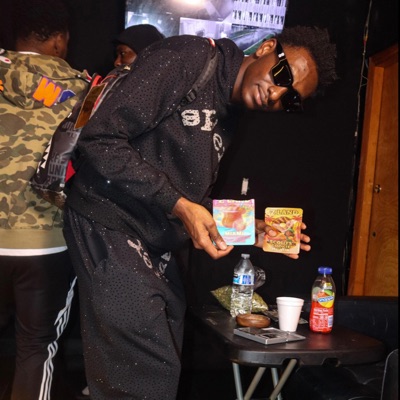 Different Feeling (feat. Rackedupsb) - Single