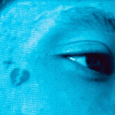 HEARTBREAK/BROKEN HEART - Single