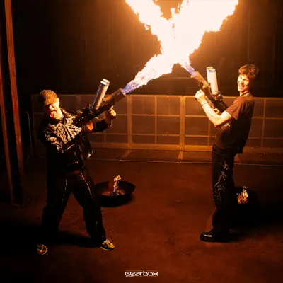 Posłuchaj utworu On Fire - Single wykonywanego przez So Juice & Fantasm.