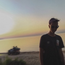 я знаю YELLOW.Eyes