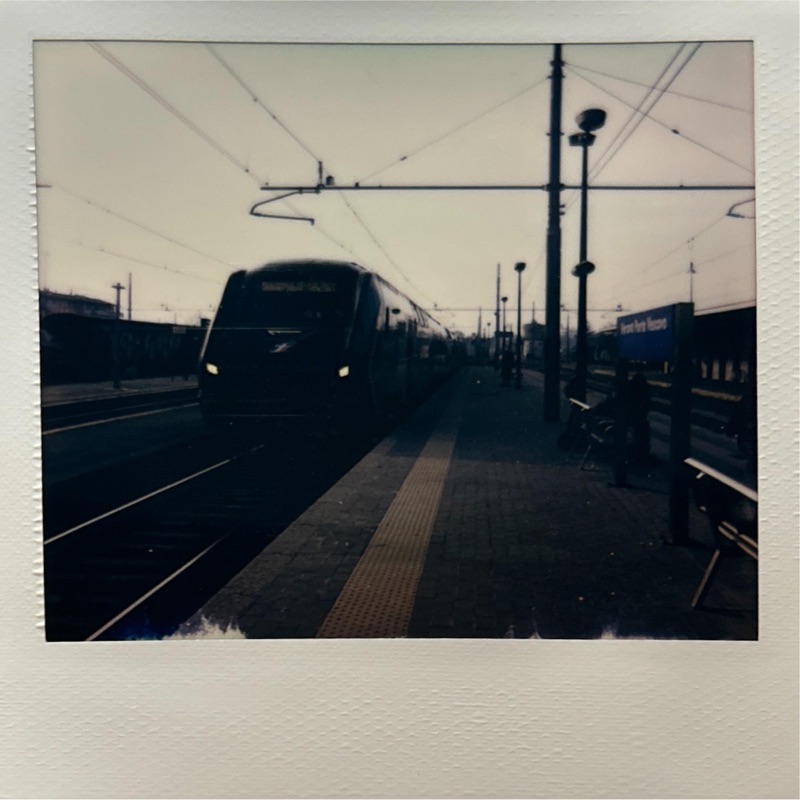 Journey across the planet - Single