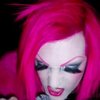 tranny sluts - Single