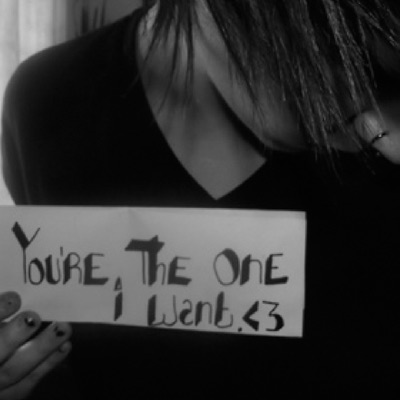 ur the one i want <3 - Single