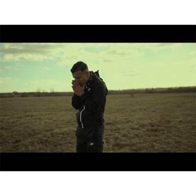 Sok kígyó ölel körbe - Single