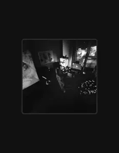 Poslechněte si interpreta Luvvrazy, sledujte hudební videa, přečtěte si životopis, podívejte se na data turné a další informace.