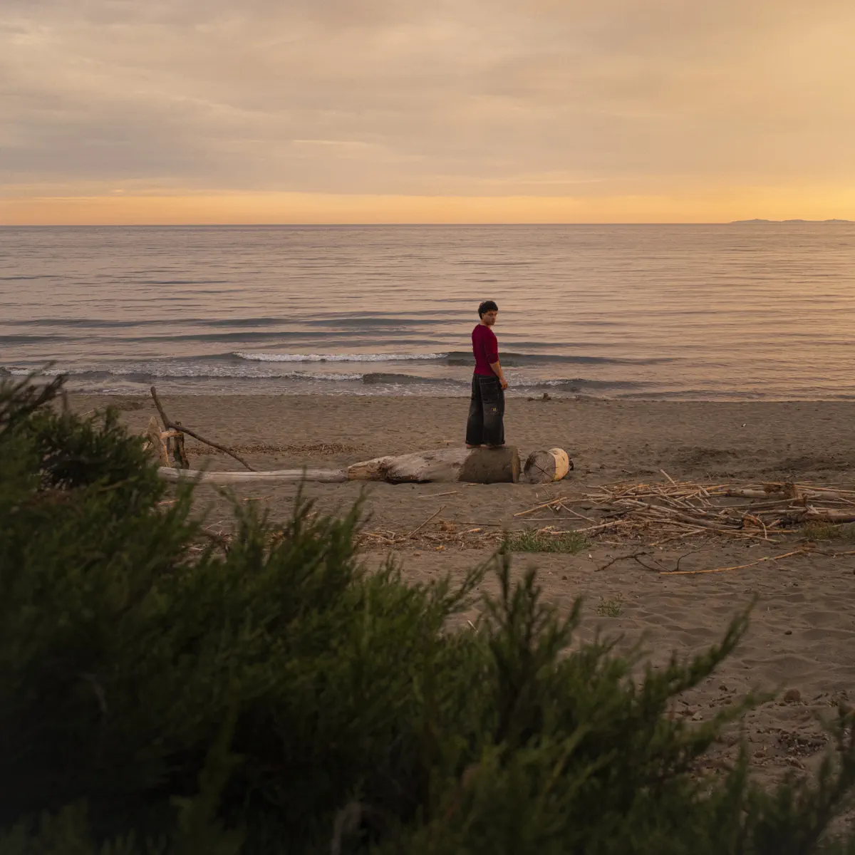 Leo Gassmann - FREE DRINK - Single (2025) [iTunes Plus AAC M4A]-新房子