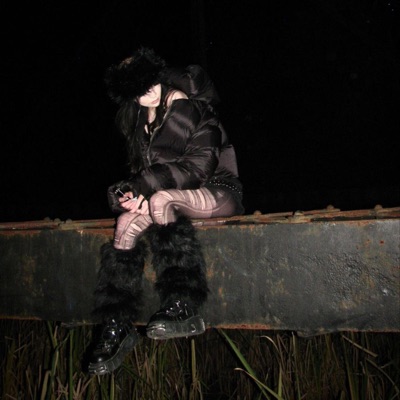 SHE WANT IT - Single