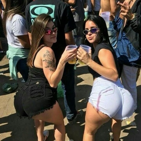 Novinha senta sem para (feat. MC ARISSIN, Mc Wg7 da serra & DJ KM DA SERRA)