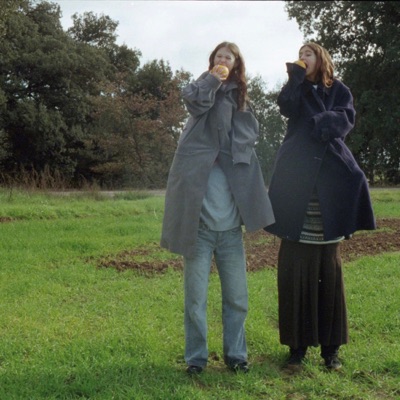 Ni curt, ni concís, ni concret (feat. Edna Bravo, Pau Mascort, Juja, Irene Romo, Maria Amor, Giulietta Vidal & Lola Ybran)