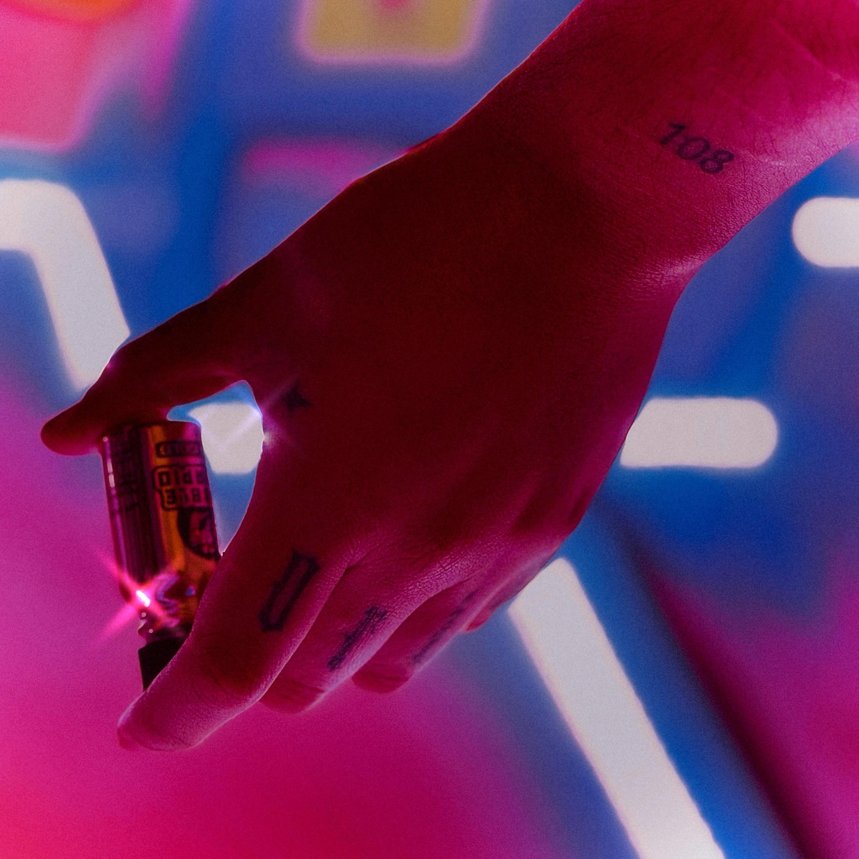 IN UR HANDS - Single