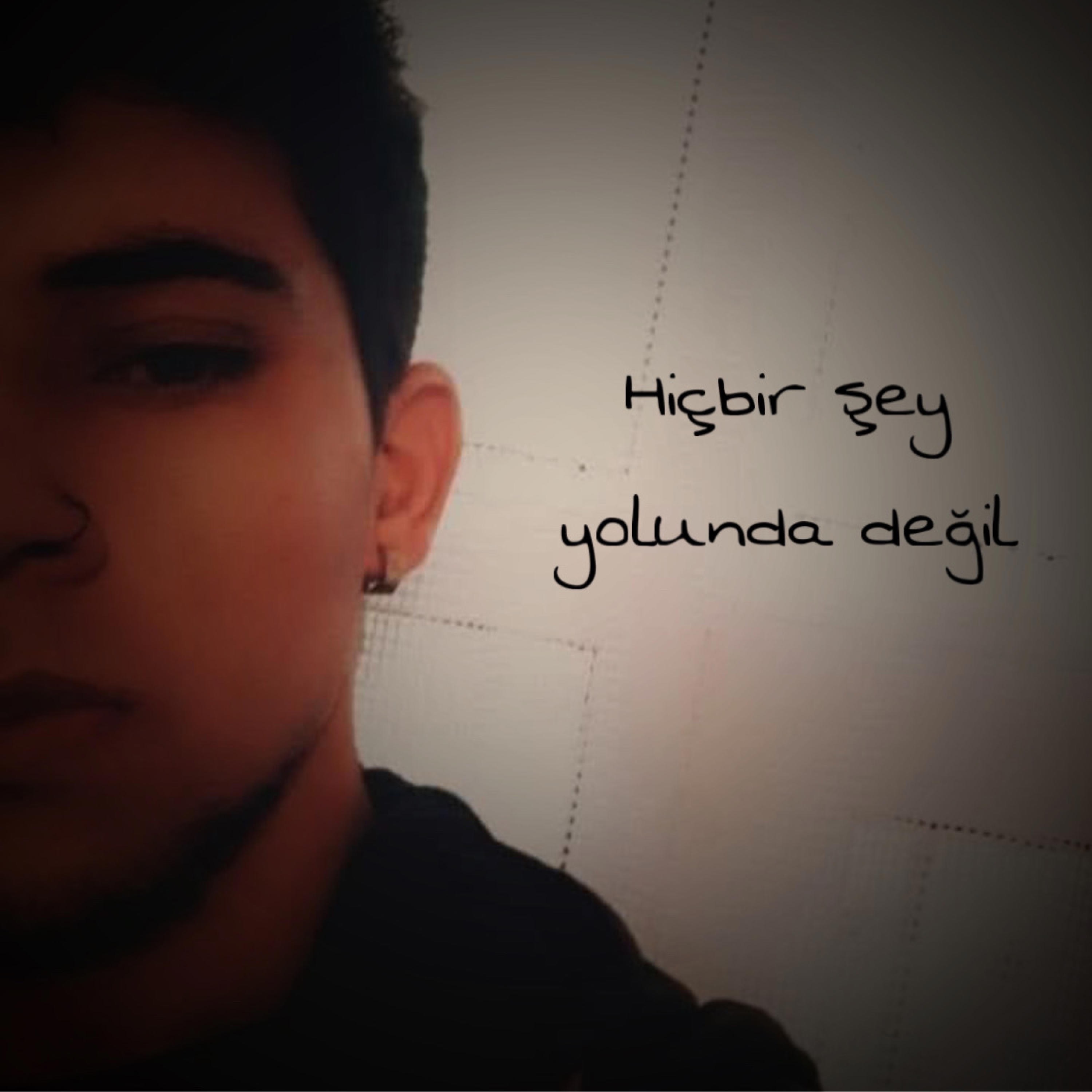 Hiçbir Şey Yolunda Değil - Single