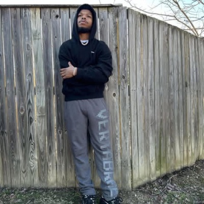 FREE MIGO LEE (RIQ ONLY) [CLEAN VERSION] - Single