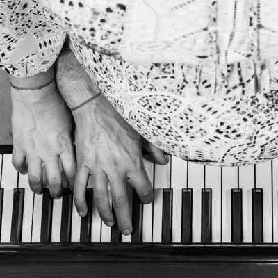 intersticio - Single