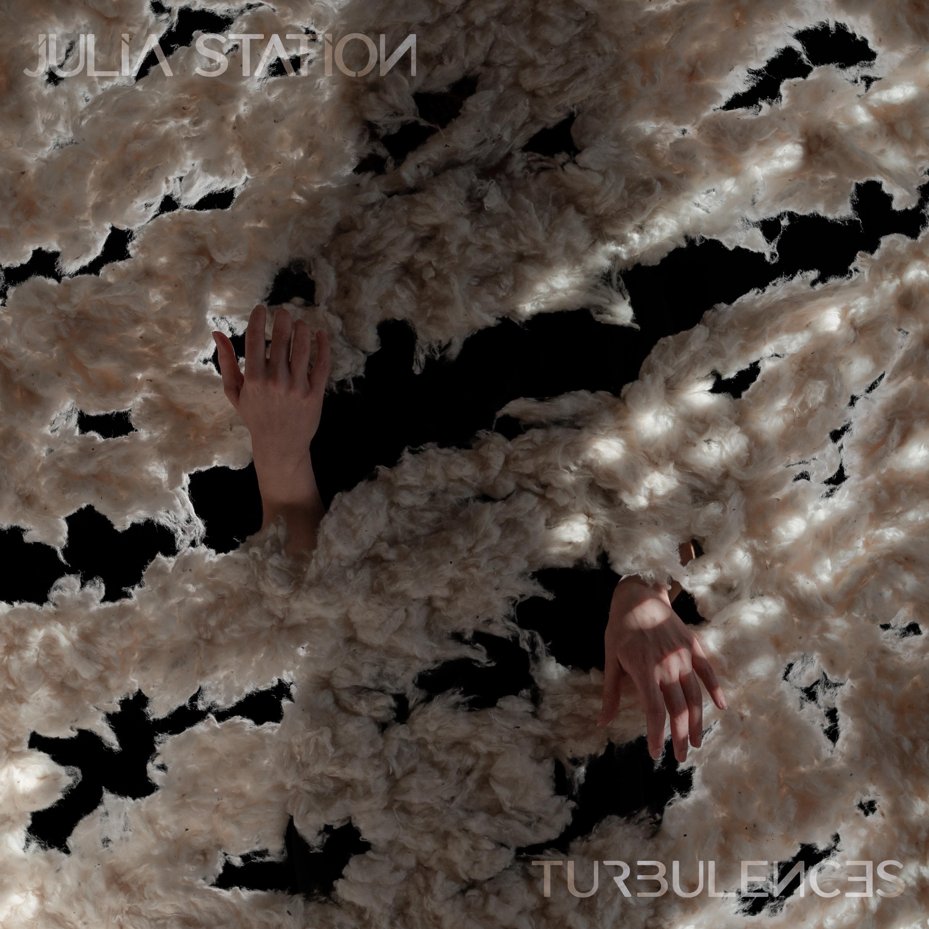 Turbulences - EP