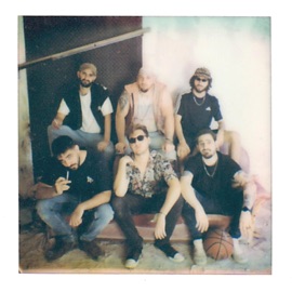 חיפאקבויז סייפר (feat. שון, סברדי, עפרי אפרת, אלמוג מלר & מנשה בנטלי) ביזביז