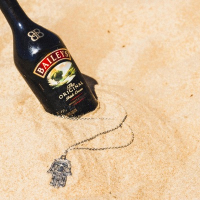 BAILEYS - Single