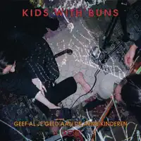 Geef Al Je Geld Aan De Arme Kinderen — Kids With Buns