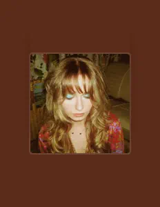 Escucha a Nicole, mira vídeos musicales, lee la biografía, consulta fechas de giras y mucho más.