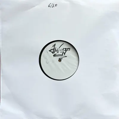Hör dir „MRVLC001 - Single“ von skyra an