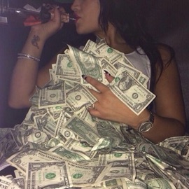 Bad Bitches (feat. REALFK) YUNGBLACKK