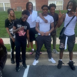 KUE FREE (feat. Lor 5ives) JAYG