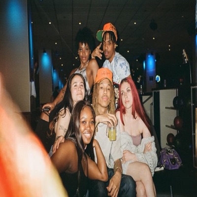 Love of her life (feat. .MoonRoxxx) - Single