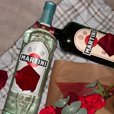 MARTINI (feat. Greco Gala) - Single