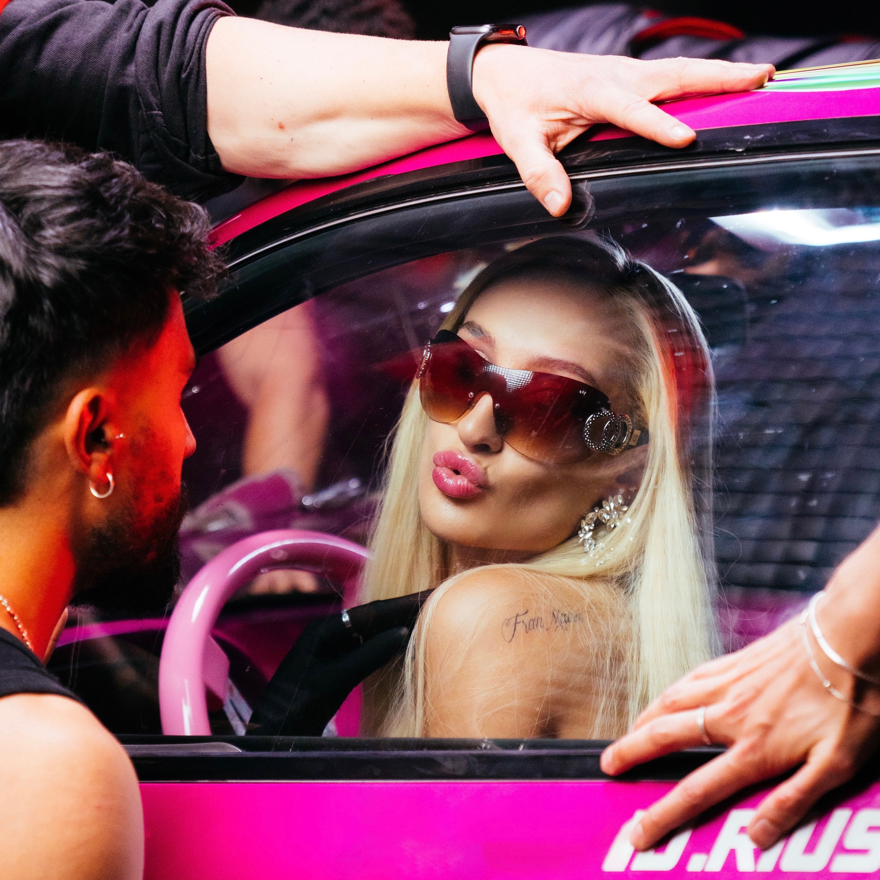 Mucho Pa Ti - Single