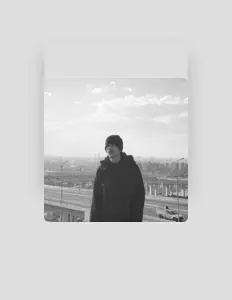 Escucha a Umar, mira videos musicales, lee su biografía, consulta las fechas de las gira y más.