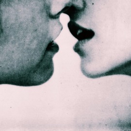 Views (feat. okromani) ths