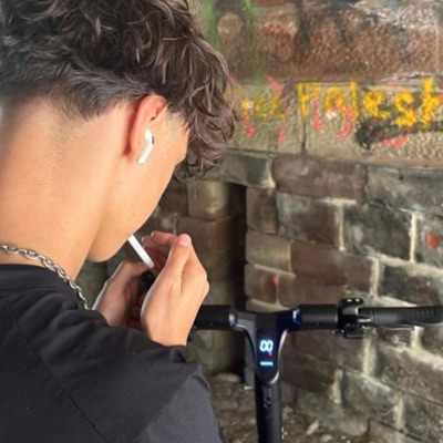 Problems in my head (feat. 7suza) - Single