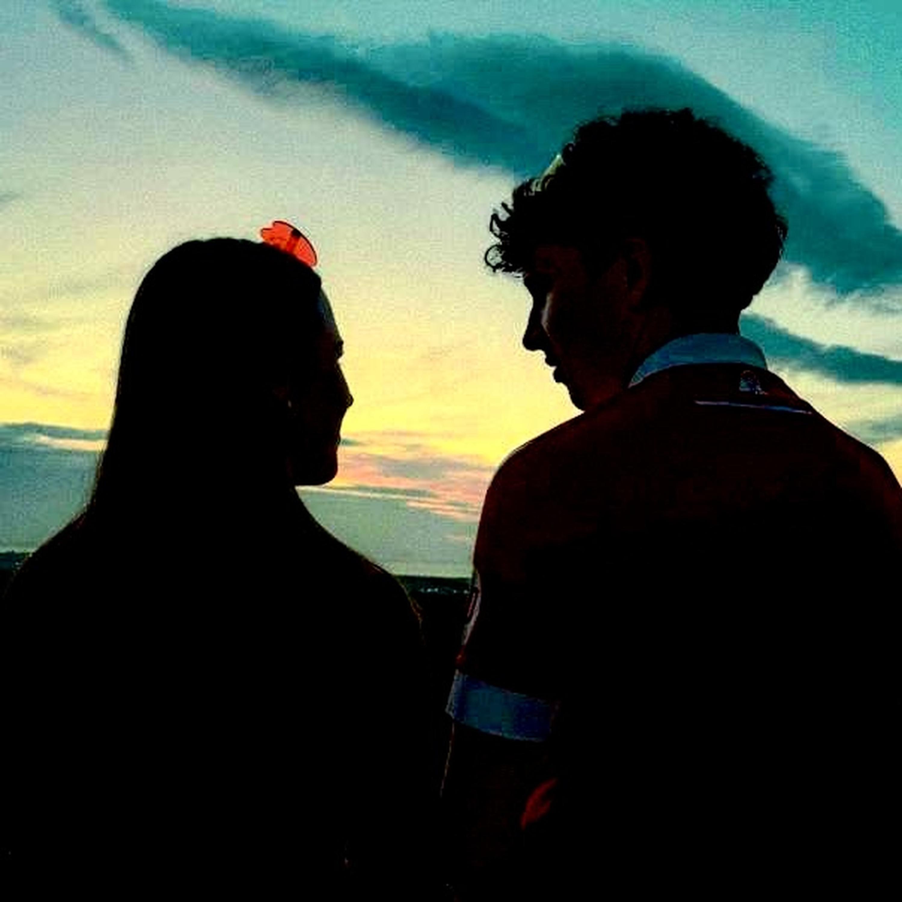 Never danced before - Single