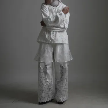 Bernaung (From "Setetes Embun Cinta Niyala")